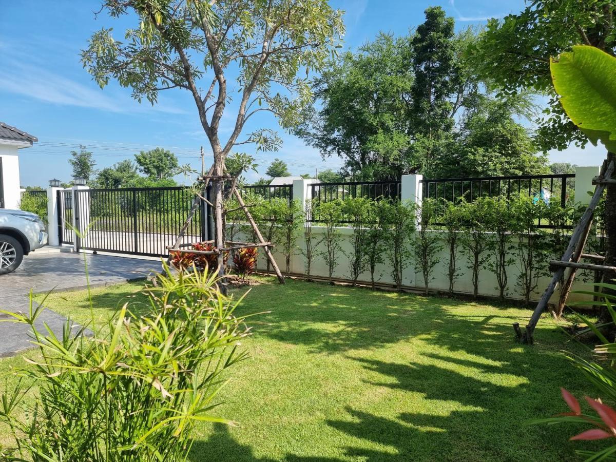 Baan Dalah Pool Villa Buri Ram Eksteriør billede